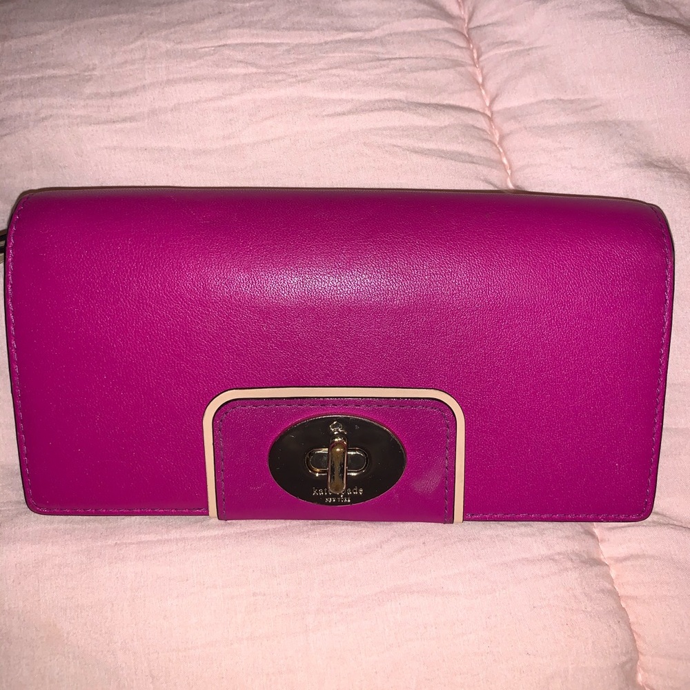 Kate Spade wristlet